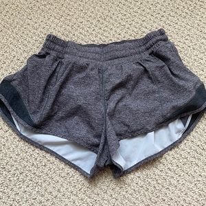 lululemon short, size 6